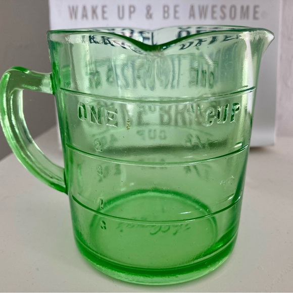 Kellogg’s Depression Glass Measuring Cup - Picture 3 of 8